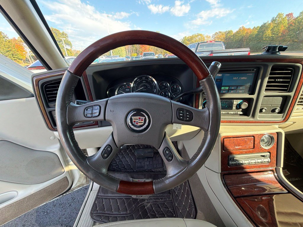Used 2005 Cadillac Escalade AWD image 13