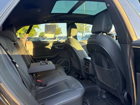 Used 2021 Audi Q8 Premium Plus w/ Premium Plus Package AWD/4WD image 24