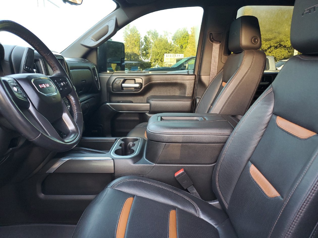 Used 2021 GMC Sierra 2500 AT4 w/ AT4 Premium Plus Package AWD/4WD image 18