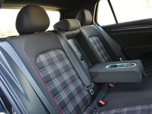 Used 2017 Volkswagen GTI S image 26