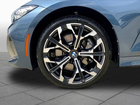 Used 2025 BMW 330i Sedan image 10