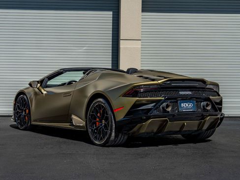 Used 2023 Lamborghini Huracan EVO RWD image 6