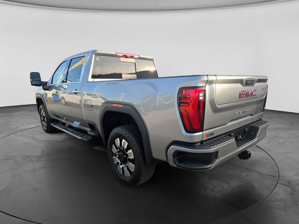 New 2026 GMC Sierra 2500 Denali w/ Technology Package AWD/4WD image 9