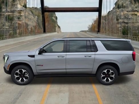 New 2026 GMC Yukon XL AT4 Ultimate AWD/4WD image 5