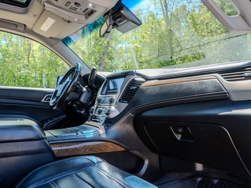 Used 2019 GMC Yukon Denali w/ Denali Ultimate Package image 32