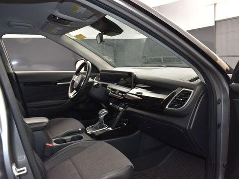 Certified 2025 Kia Seltos S image 12