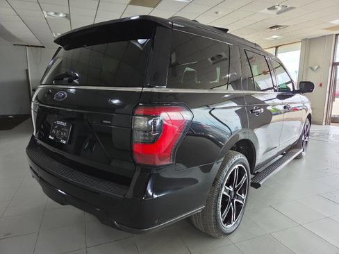 Used 2019 Ford Expedition Limited w/ Equipment Group 303A AWD/4WD image 7