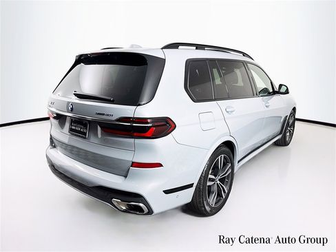 Used 2023 BMW X7 xDrive40i w/ M Sport Package image 7