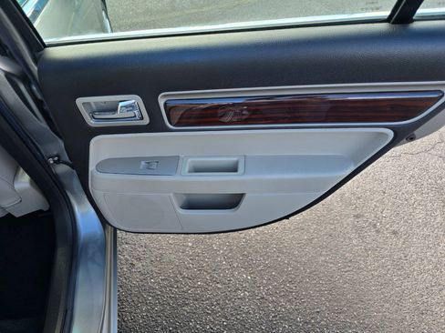 Used 2008 Lincoln MKZ FWD image 25