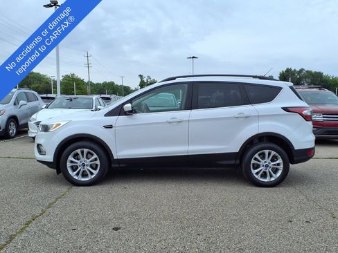 Used 2018 Ford Escape SE AWD/4WD image 9