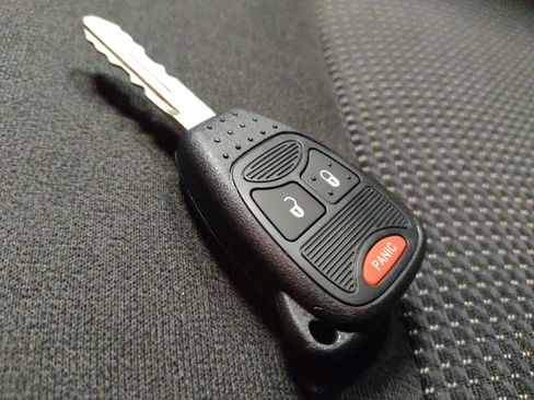 Used 2017 Jeep Patriot Sport w/ Power Value Group FWD image 32