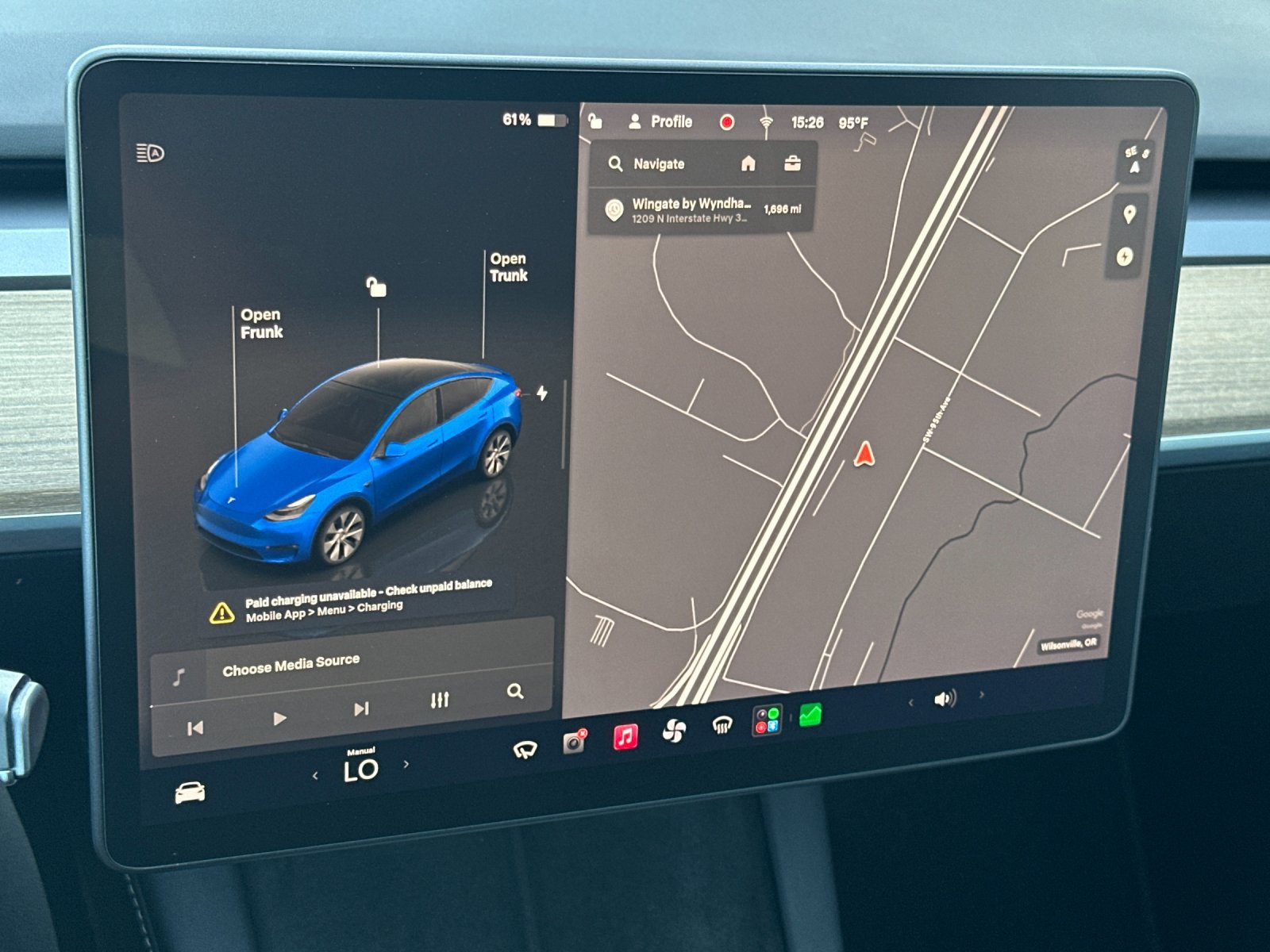 Used 2022 Tesla Model Y Long Range AWD/4WD image 19