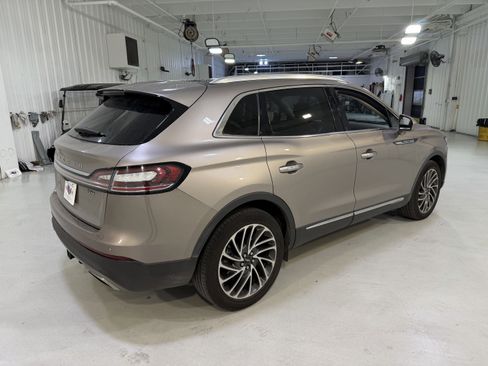 Used 2019 Lincoln Nautilus Reserve w/ Class II Trailer Tow Package image 5