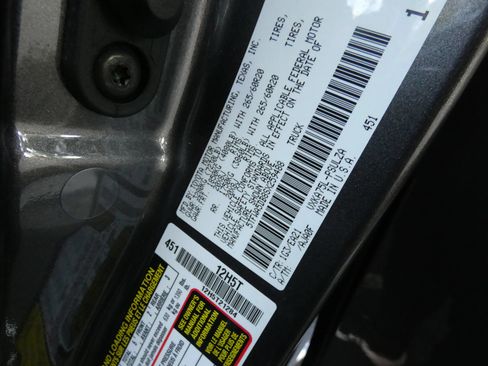 Used 2025 Toyota Tundra Limited AWD/4WD image 87