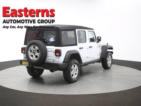 Used 2018 Jeep Wrangler Unlimited Sport S AWD/4WD image 39