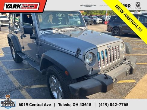 Used 2015 Jeep Wrangler Unlimited Sport w/ Quick Order Package 24S AWD/4WD image 1
