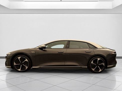 Used 2023 Lucid Air Grand Touring AWD/4WD image 2