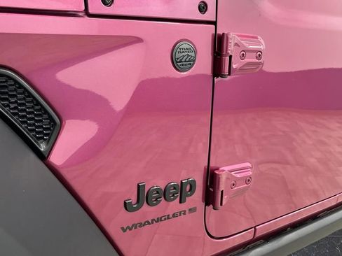 Certified 2024 Jeep Wrangler Willys image 33