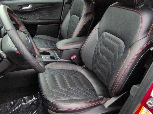 Used 2023 Ford Escape ST-Line Elite w/ Premium Technology Package image 17