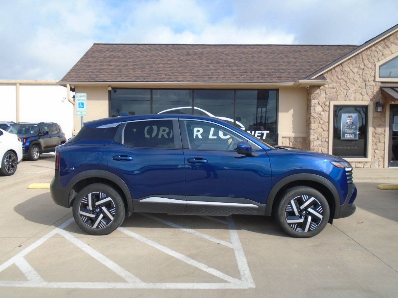 Used 2025 Nissan Kicks SV FWD image 5