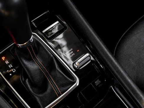 Used 2022 Jeep Compass Limited image 33