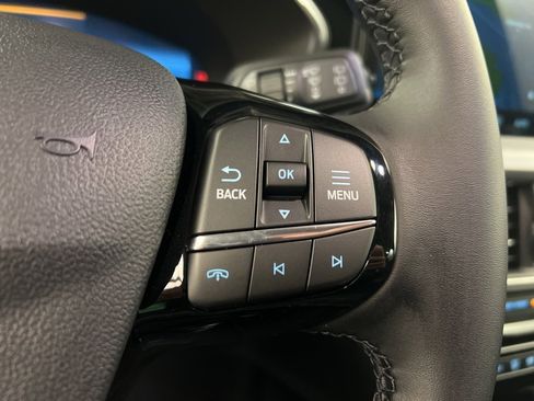 New 2026 Ford Escape SE w/ PHEV Premium Package image 17