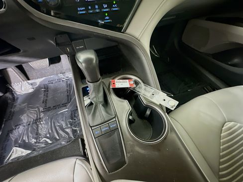 Used 2023 Toyota Camry SE image 22