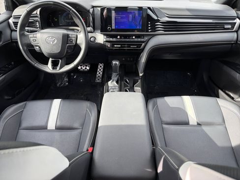 Used 2025 Toyota Camry SE FWD image 24