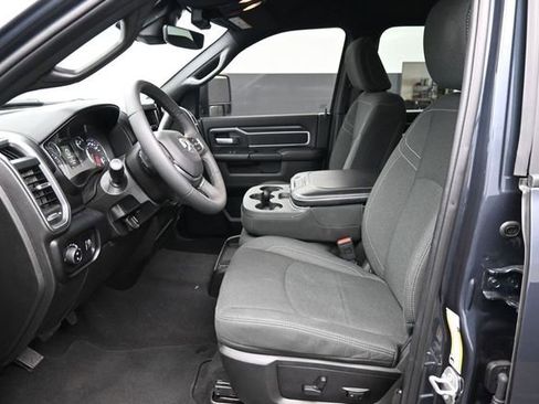 Used 2025 RAM 2500 Big Horn AWD/4WD image 19