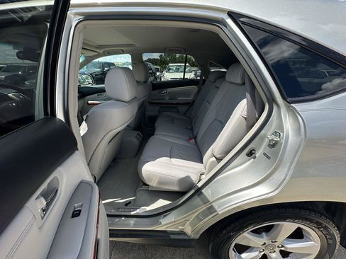 Used 2005 Lexus RX 330 w/ Premium Pkg FWD image 31