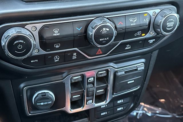 Used 2022 Jeep Gladiator Sport AWD/4WD image 30