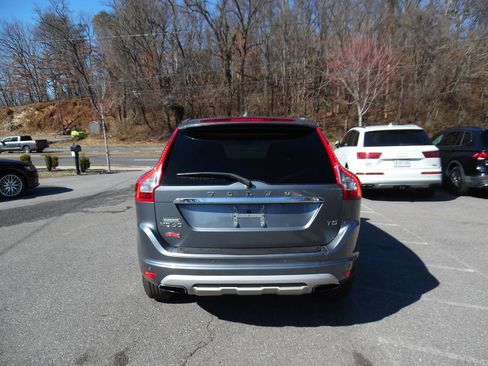 Used 2017 Volvo XC60 T5 Dynamic w/ Preferred Option Package image 4