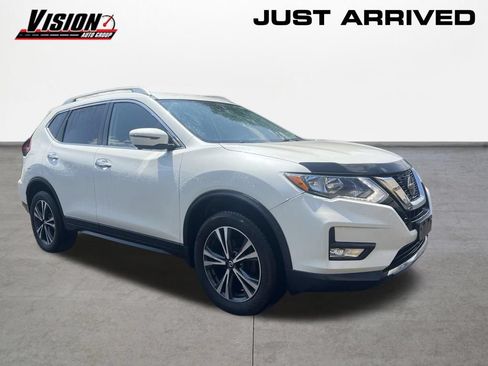 Used 2020 Nissan Rogue SV AWD/4WD image 1