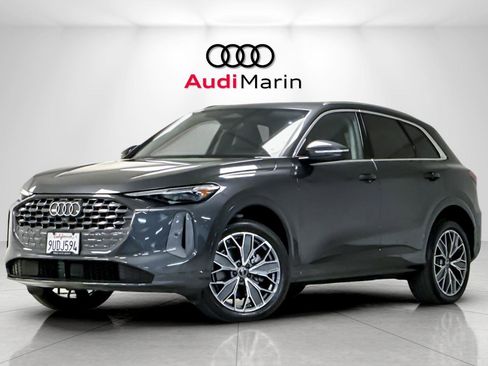 Used 2025 Audi Q5 Premium Plus w/ Premium Plus image 1