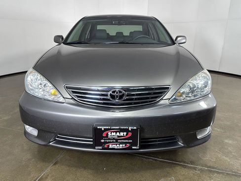 Used 2006 Toyota Camry XLE FWD image 6