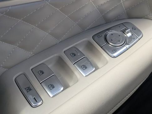 Used 2023 Genesis G70 3.3T w/ Sport Prestige Package image 19