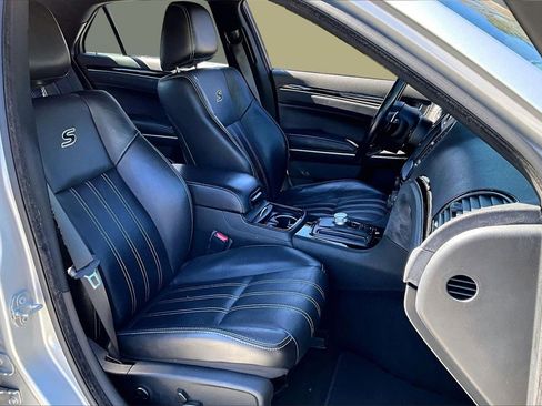 Certified 2021 Chrysler 300 S image 23