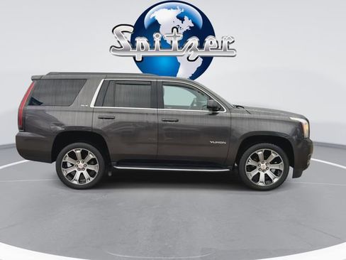 Used 2017 GMC Yukon SLE w/ SLE Value Package image 10