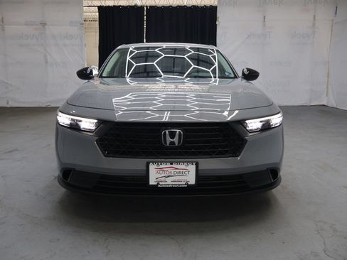 Used 2025 Honda Accord SE image 2