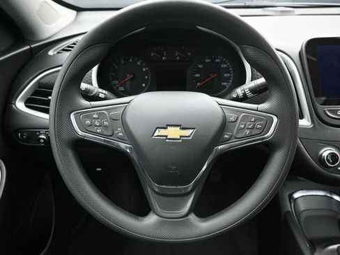 Used 2024 Chevrolet Malibu LT FWD image 16