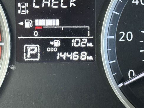 Used 2022 Nissan Kicks S image 23