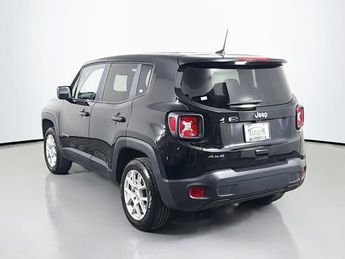 Used 2023 Jeep Renegade Latitude AWD/4WD image 5