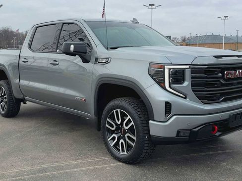 Certified 2024 GMC Sierra 1500 AT4 w/ Technology Package image 8