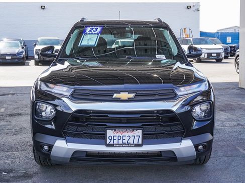 Used 2023 Chevrolet TrailBlazer LT w/ Convenience Package image 2