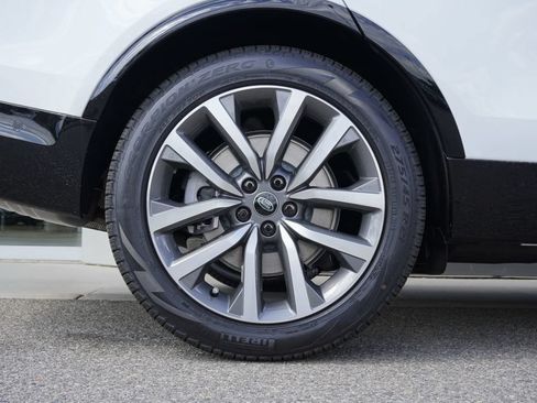 New 2026 Land Rover Discovery Dynamic SE AWD/4WD image 34