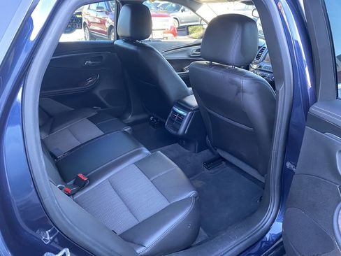 Used 2015 Chevrolet Impala LT image 15