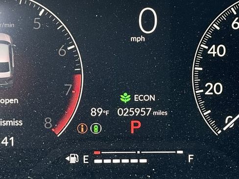 Used 2025 Honda Civic Sport image 12