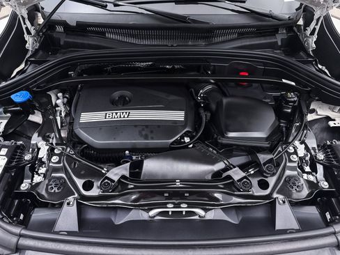 Used 2023 BMW X1 xDrive28i w/ M Sport Package image 9