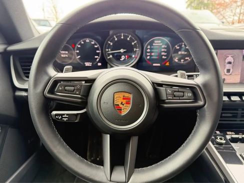 Used 2021 Porsche 911 Carrera image 19