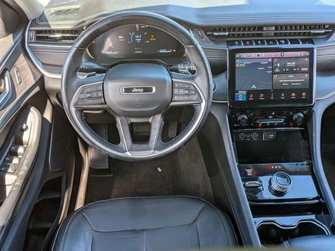 Certified 2022 Jeep Grand Cherokee L Limited image 33